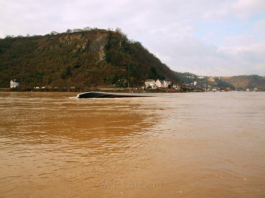 Schiff gesunken St Goarhausen Loreley P004.jpg